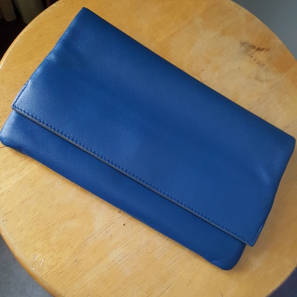 Skagen Utility Clutch - Picture 1 of 8